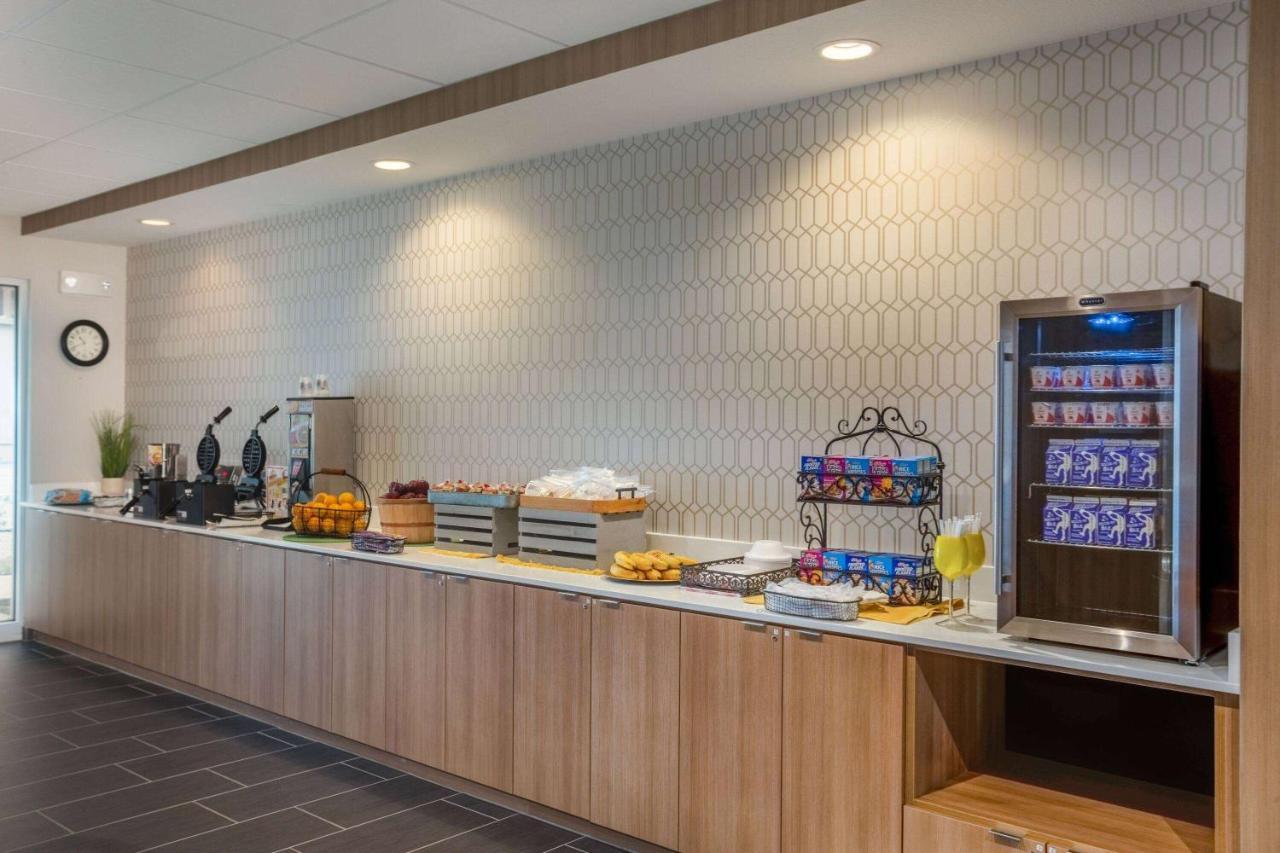Microtel Inn & Suites By Wyndham Liberty Ne Kansas City Area Екстер'єр фото