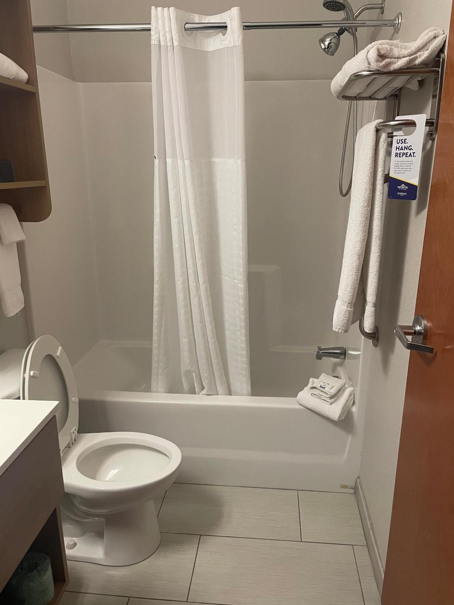 Microtel Inn & Suites By Wyndham Liberty Ne Kansas City Area Екстер'єр фото